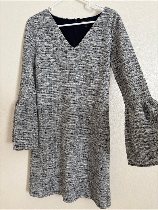 Banana Republic Dresses & Skirts - Banana Republic Black and Gray Tweed V-Neck Mini Dress